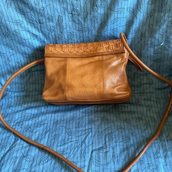 Day and mood chevron weave flap crossbody bag - Picture 3 of 6